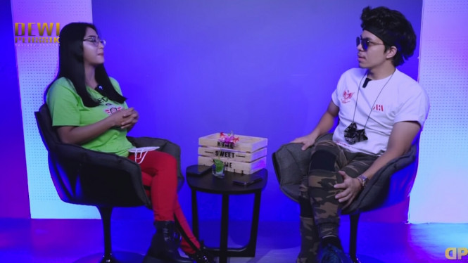 Youtube/Dewi Perssik