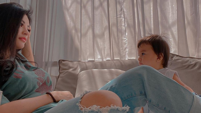 Instagram/ @askaongi