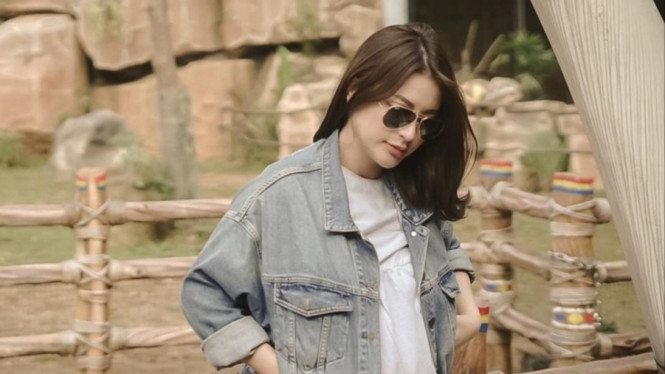 Instagram/ @askaongi