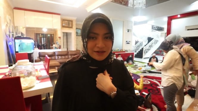 Youtube/Sunah Official