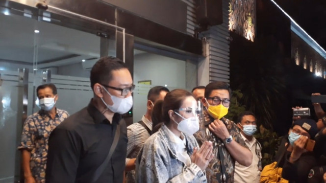 IntipSeleb/Firda Junita