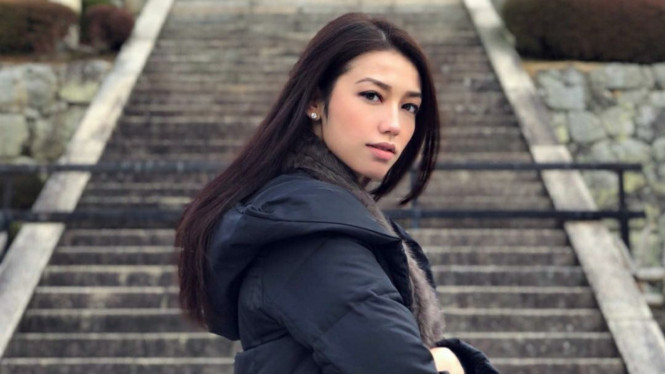 Instagram/@velovevexia