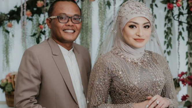 Instagram/nathalieholscher