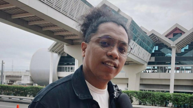 Instagram/@arie_kriting