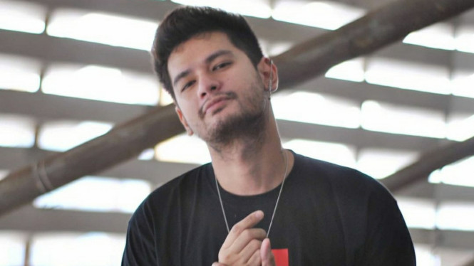 Instagram/@kevin_hillers_