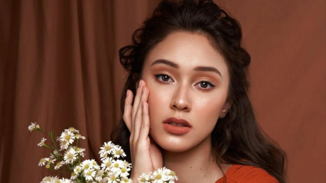 Instagram/@yasminnapper