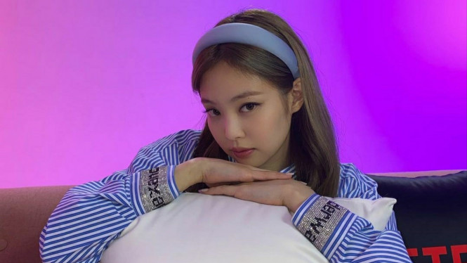 Instagram/@jennierubyjane