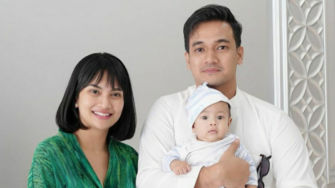 Instagram/@vanessaangelofficial