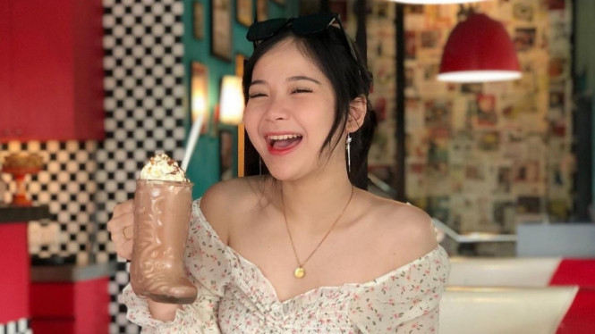 Instagram/ @syivangel