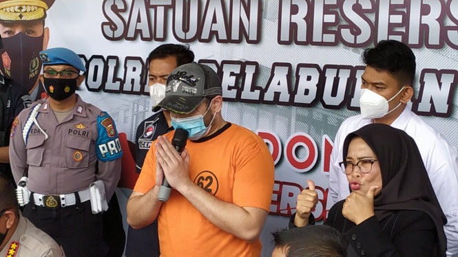 IntipSeleb/ Wahyu Firmansyah