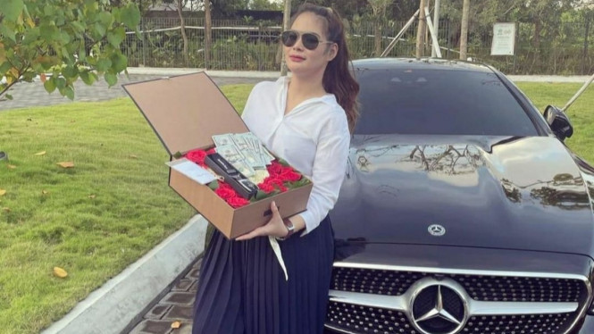 Instagram/ @shyalimarmalik17