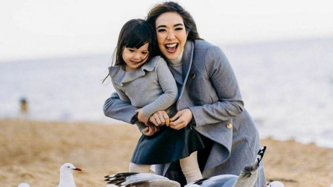 Instagram/ @gisel_la