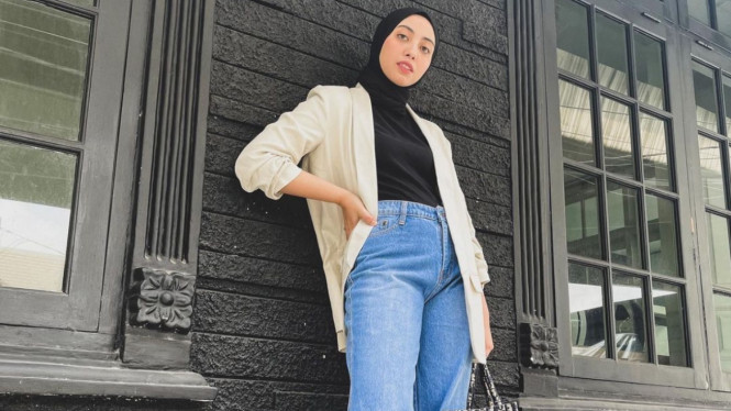 Instagram/@vickyalaydrus