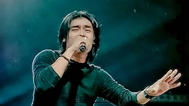 Instagram/@charly_setiaku