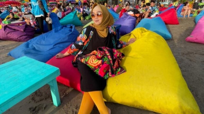 Instagram/ @rinagunawan74