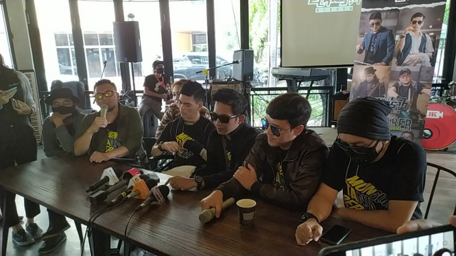 IntipSeleb/ Wahyu Firmansyah