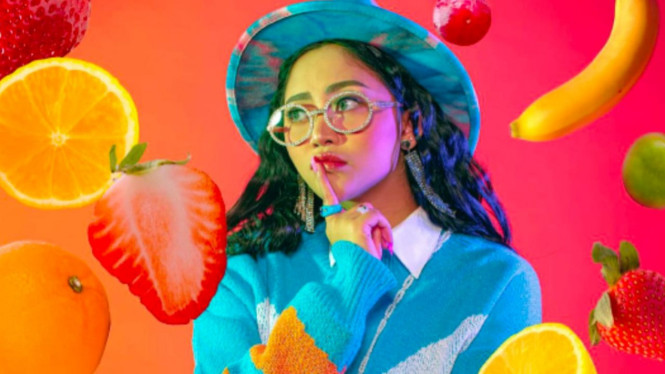 instagram/rachelvennya