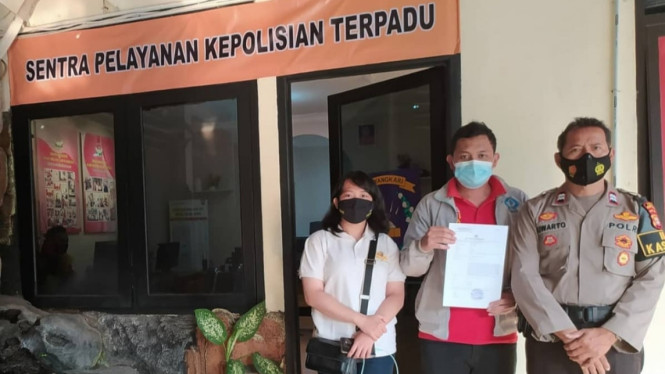 Instagram/ @merryriana