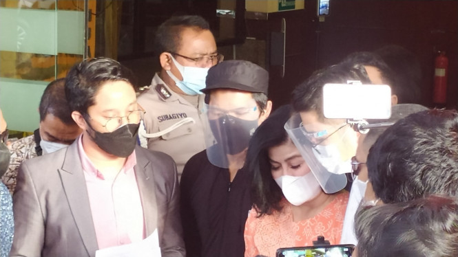 IntipSeleb/ Wahyu Firmansyah