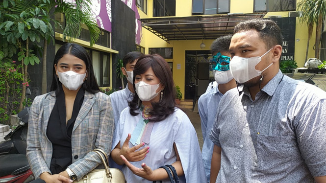 IntipSeleb/ Wahyu Firmansyah