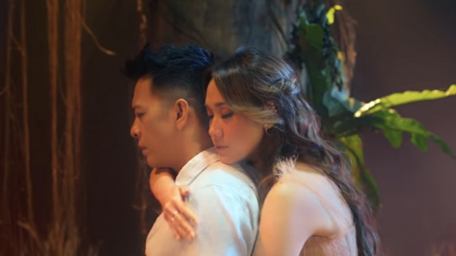 YouTube/ NOAH OFFICIAL