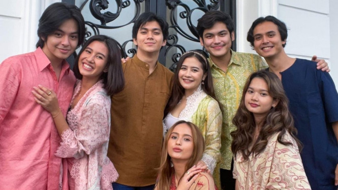 Instagram/ @shenacinnamon