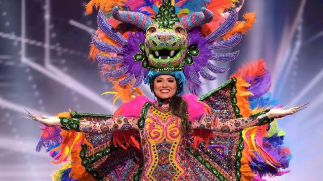 Instagram/andreamezamx