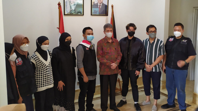 IntipSeleb/ Wahyu Firmansyah