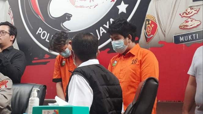 IntipSeleb/ Wahyu Firmansyah