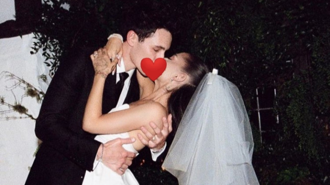 Instagram/arianagrande