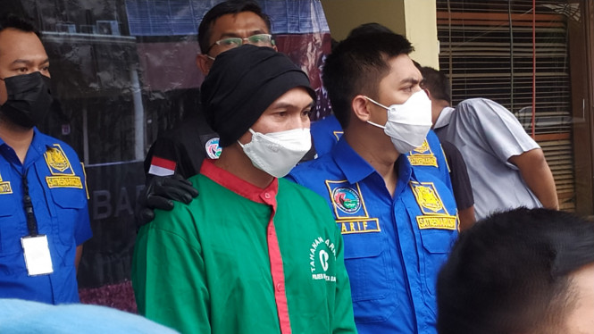 IntipSeleb/ Wahyu Firmansyah