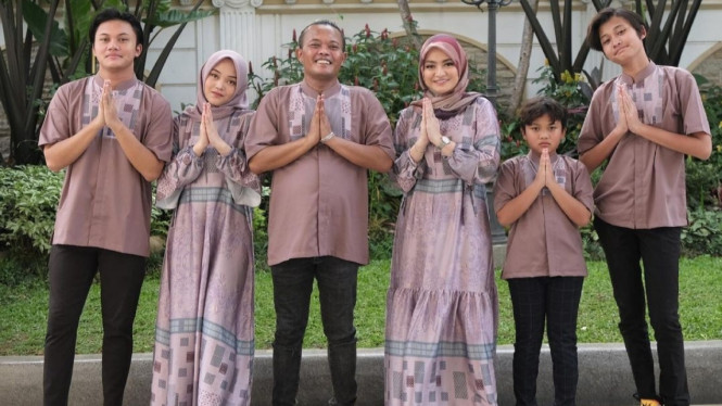 Instagram/ @nathalieholscher