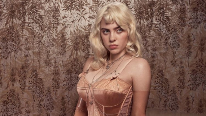 Instagram/billieeilish