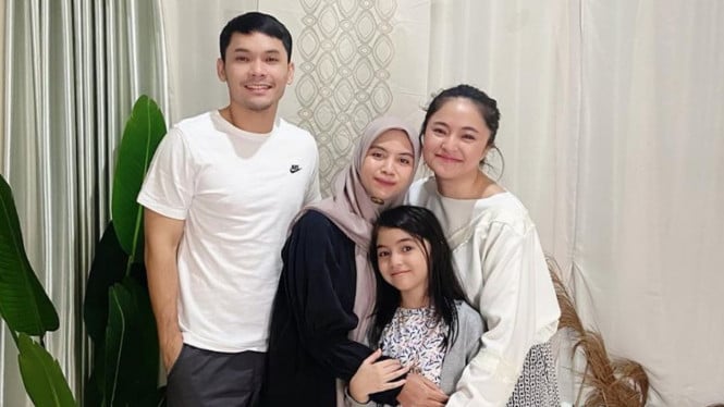 nesyanabila/instagram