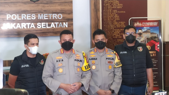 IntipSeleb/ Wahyu Firmansyah