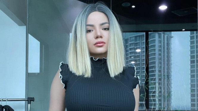 Instagram/ @dinar_candy