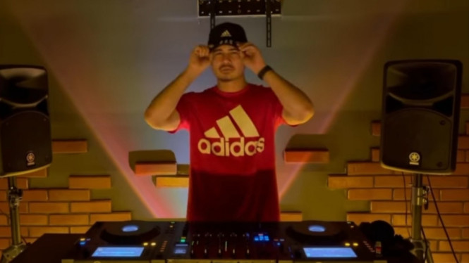 Instagram/ @the_rafie