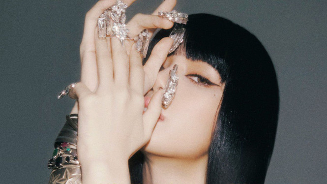 Instagram/lalalalisa_m