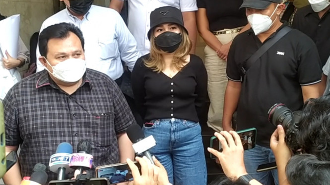 IntipSeleb/ Wahyu Firmansyah