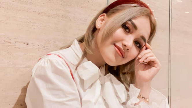 ayutingting92/instagram