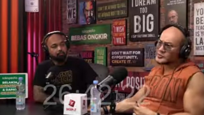 YouTube Deddy Corbuzier