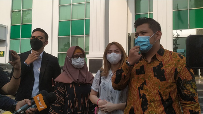 IntipSeleb/ Wahyu Firmansyah