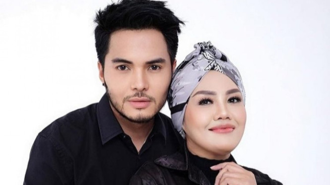 Instagram/ellysugigi_real_