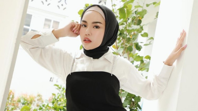 Instagram/medinazein