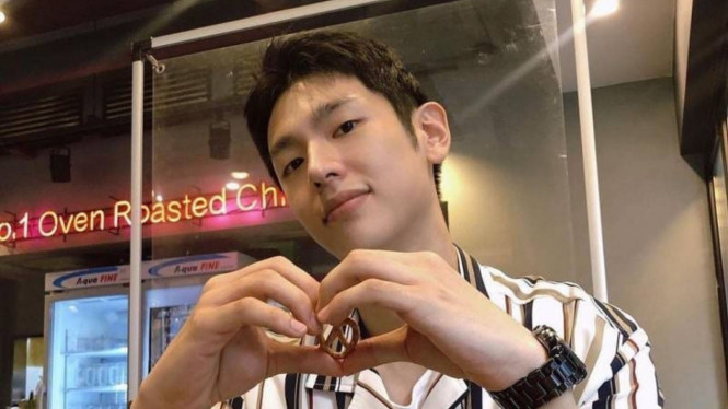 Instagram/right_jun_