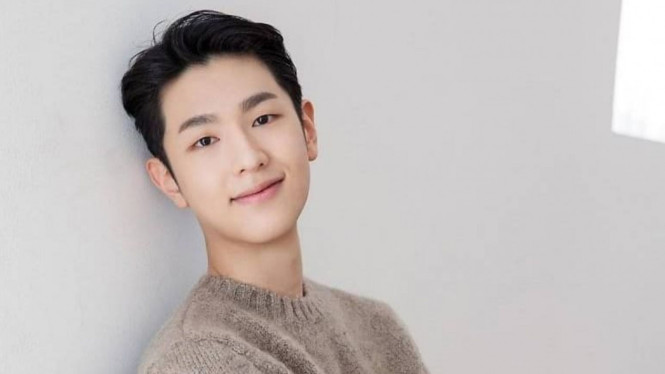 Instagram/right_jun_