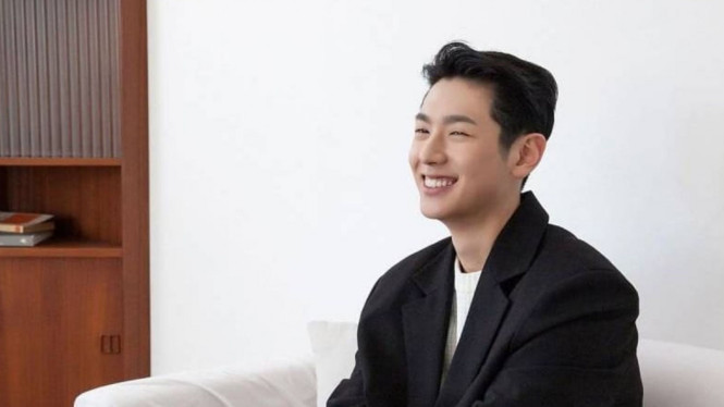 Instagram/right_jun_