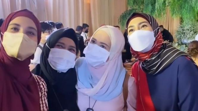 Instagram/shireensungkar