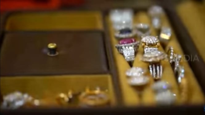 YouTube/trans7 official