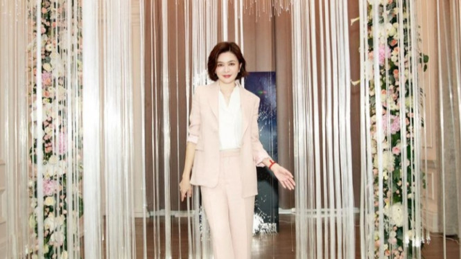 Instagram/rosamundkwan